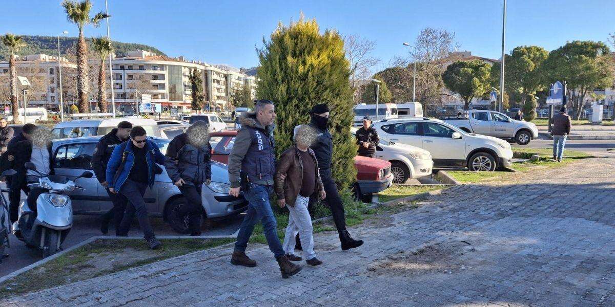 Muğla’daki "Sakaraltı Sakarüstü Operasyonununda Önemli Gelişme “8 şüpheliden 3’ü Tutuklandı” 1